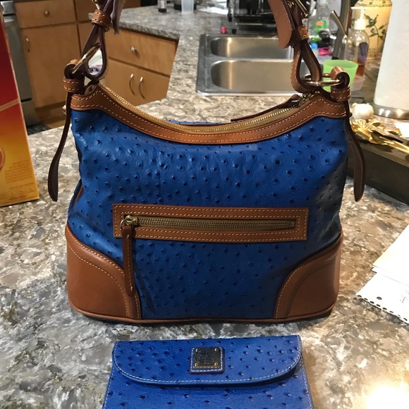*SOLD* Dooney & Bourke Purse and Wallet - Picture 2 of 5